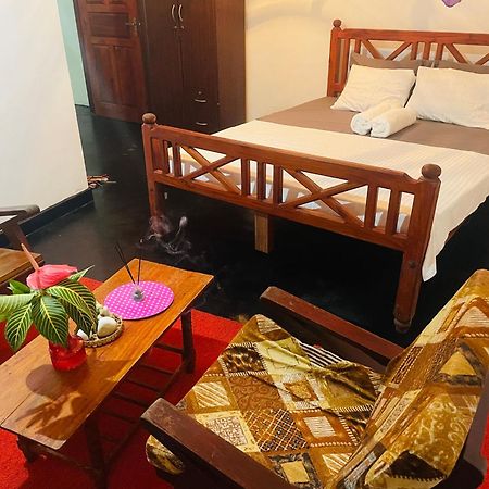 Thaaaru Villa Mirissa Kültér fotó